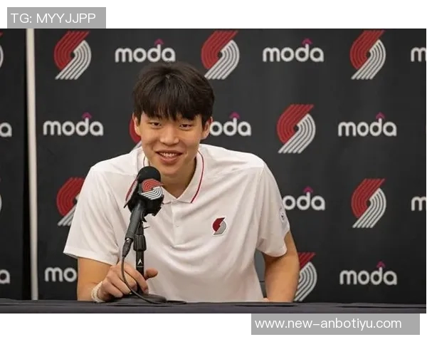 杨瀚森以丑香打法震慑老詹用塑料英语调侃湖蜜引发热议 杨瀚森以丑香打法震慑老詹用塑料英语调侃湖蜜引发热议