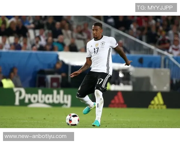 博阿滕宣布将与孔帕尼合作在拜仁进行教练实习体验 博阿滕宣布将与孔帕尼合作在拜仁进行教练实习体验