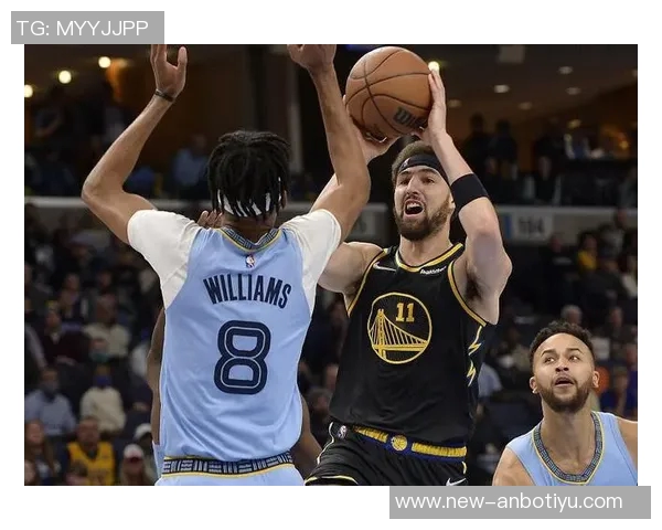 铁观音表现平平克莱全场手感冰凉仅得5分1篮板1助攻